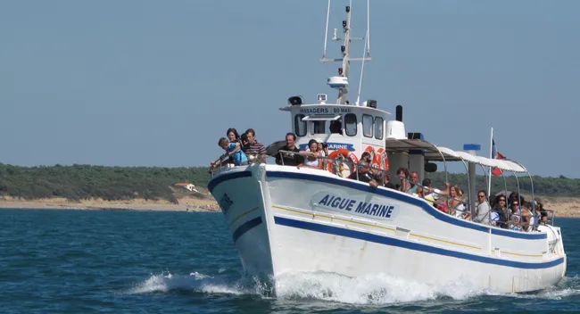 L'Aigue Marine en route, passagers sur le pont